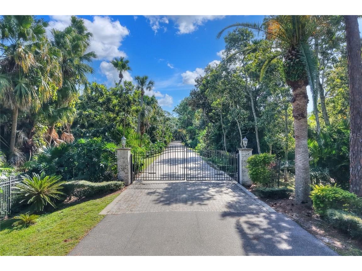 Island Way Winter Haven FL 33884 L4957543 image1