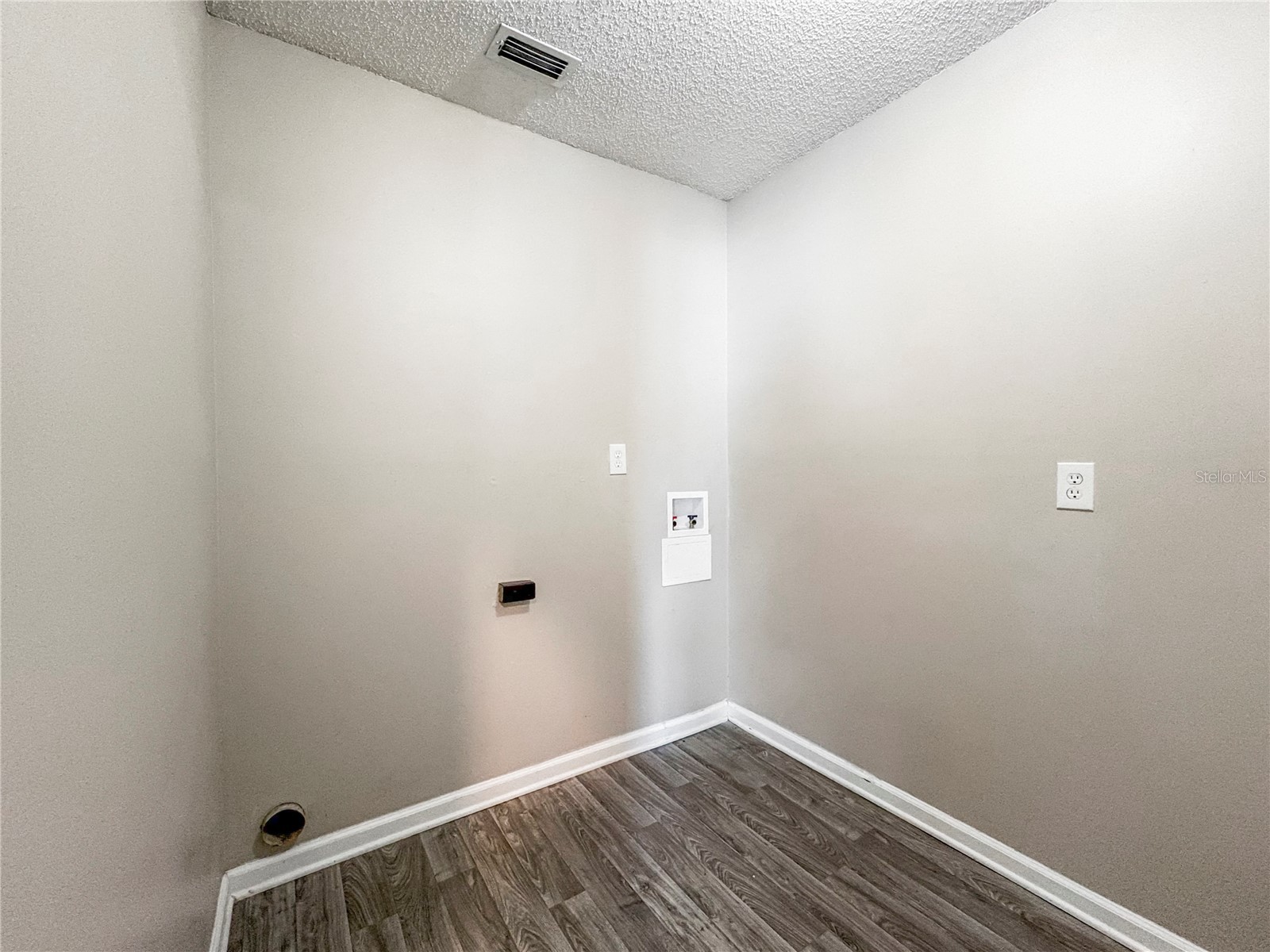  Jacksonville FL 32244 TB8532658 image8