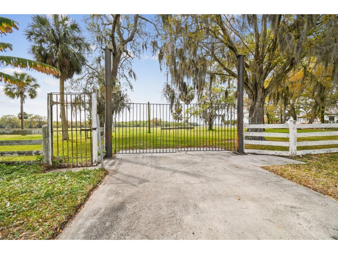 Kibbler Ln Holiday FL 34691 - LAKE CONLEY U8233160 image1