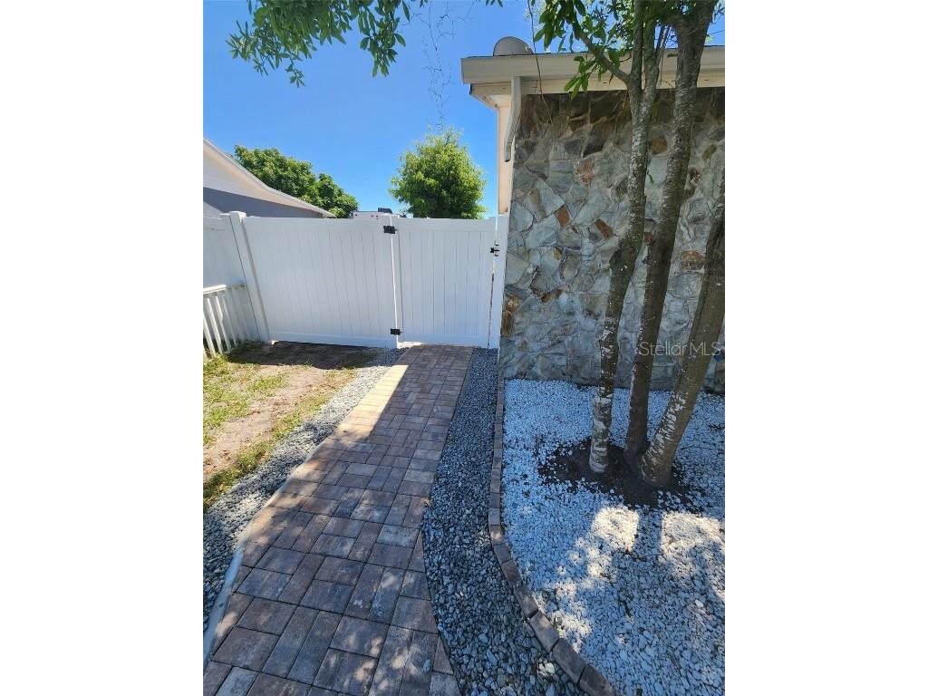 178 E Cedarwood Circle #(B) Kissimmee FL 34743 O6193157 image1