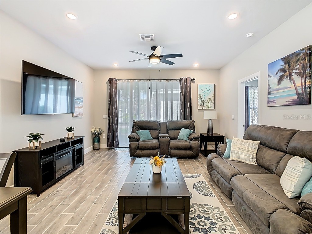  Kissimmee FL 34759 S5136840 image24