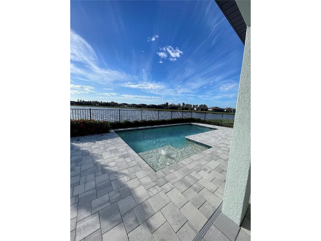  Land O Lakes FL 34638 J969117 image1