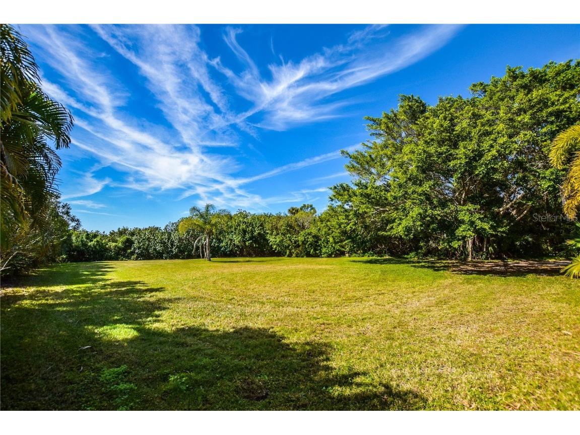 Larson Street Englewood FL 34223 N6119480 image1