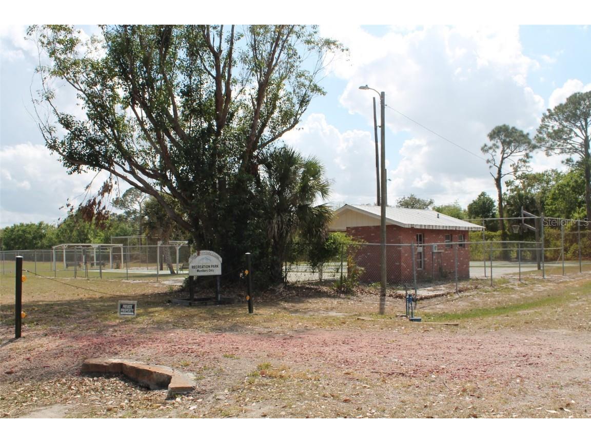 Lemon Drive Lake Wales FL 33898 - LAKE WALK IN WATER P4934256 image10