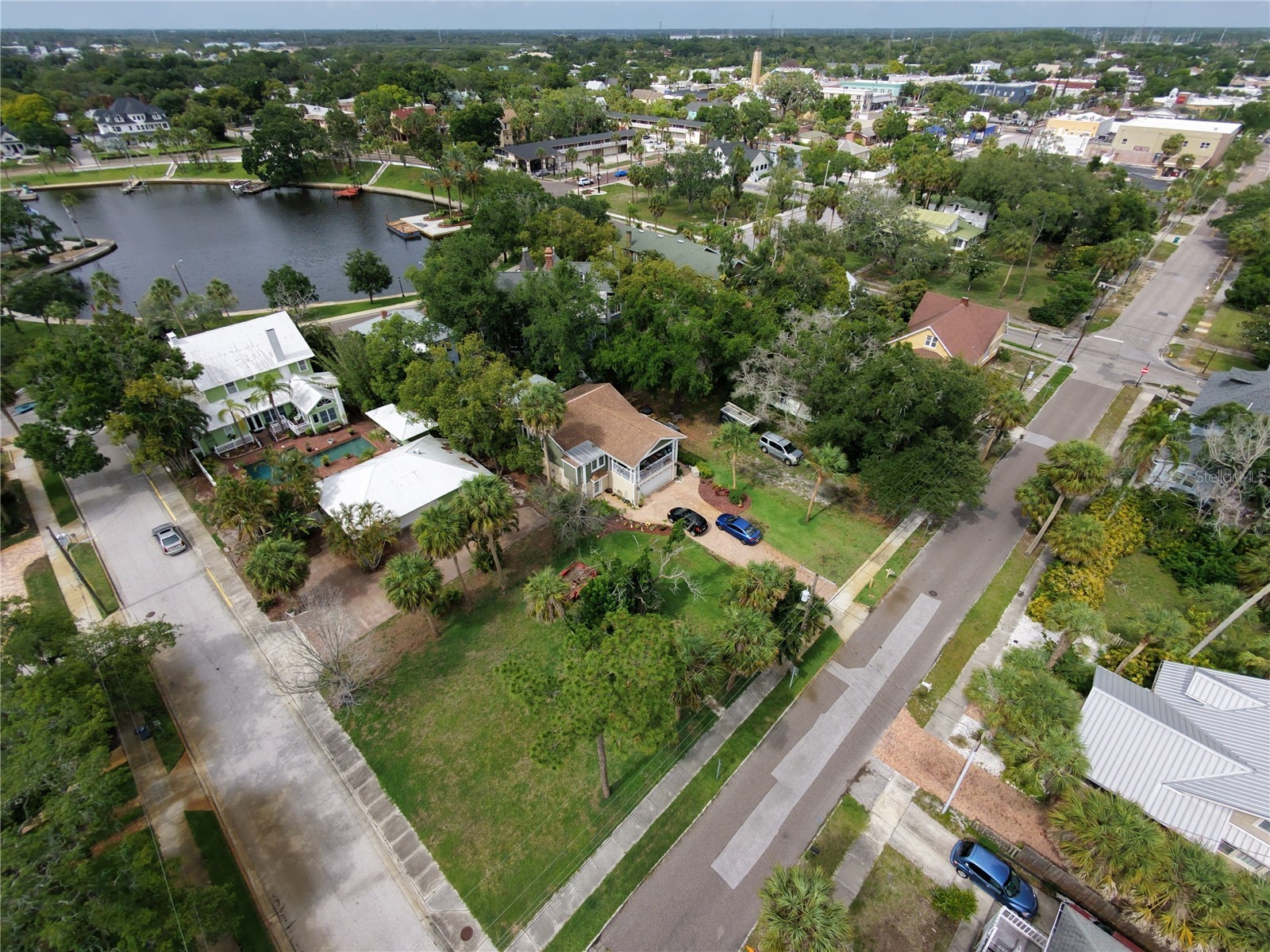 Lemon Street Tarpon Springs FL 34689 TB8514459 image2