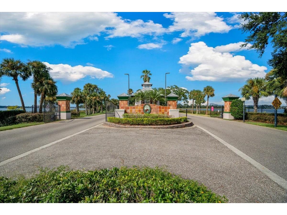 Live Oak Drive Tavares FL 32778 OM706218 image24