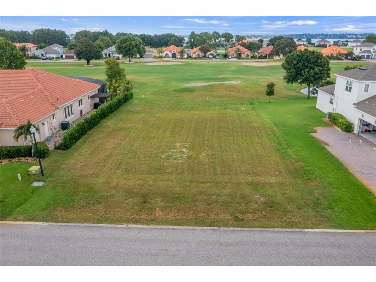 Live Oak Drive Tavares FL 32778 OM706218 image5