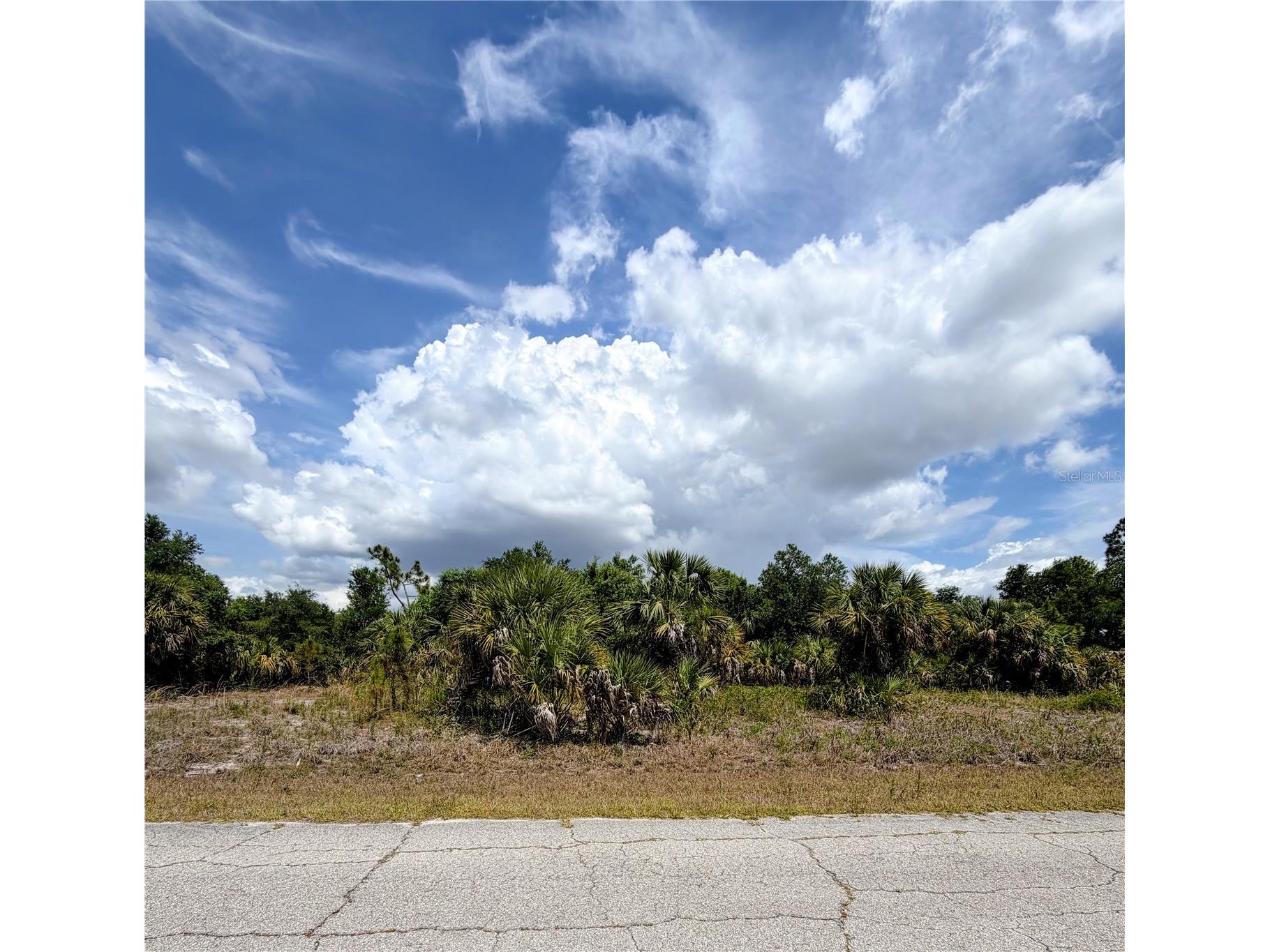 London Circle North Port FL 34288 N6144585 image1