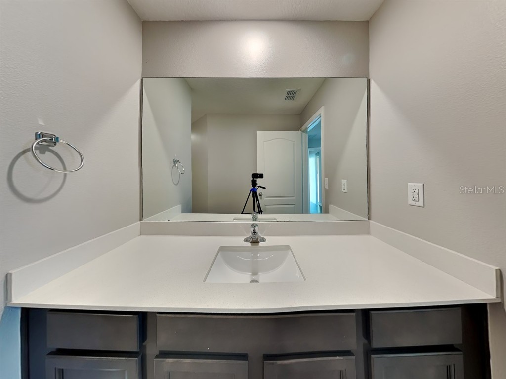  Lakeland FL 33811 TB8440098 image10