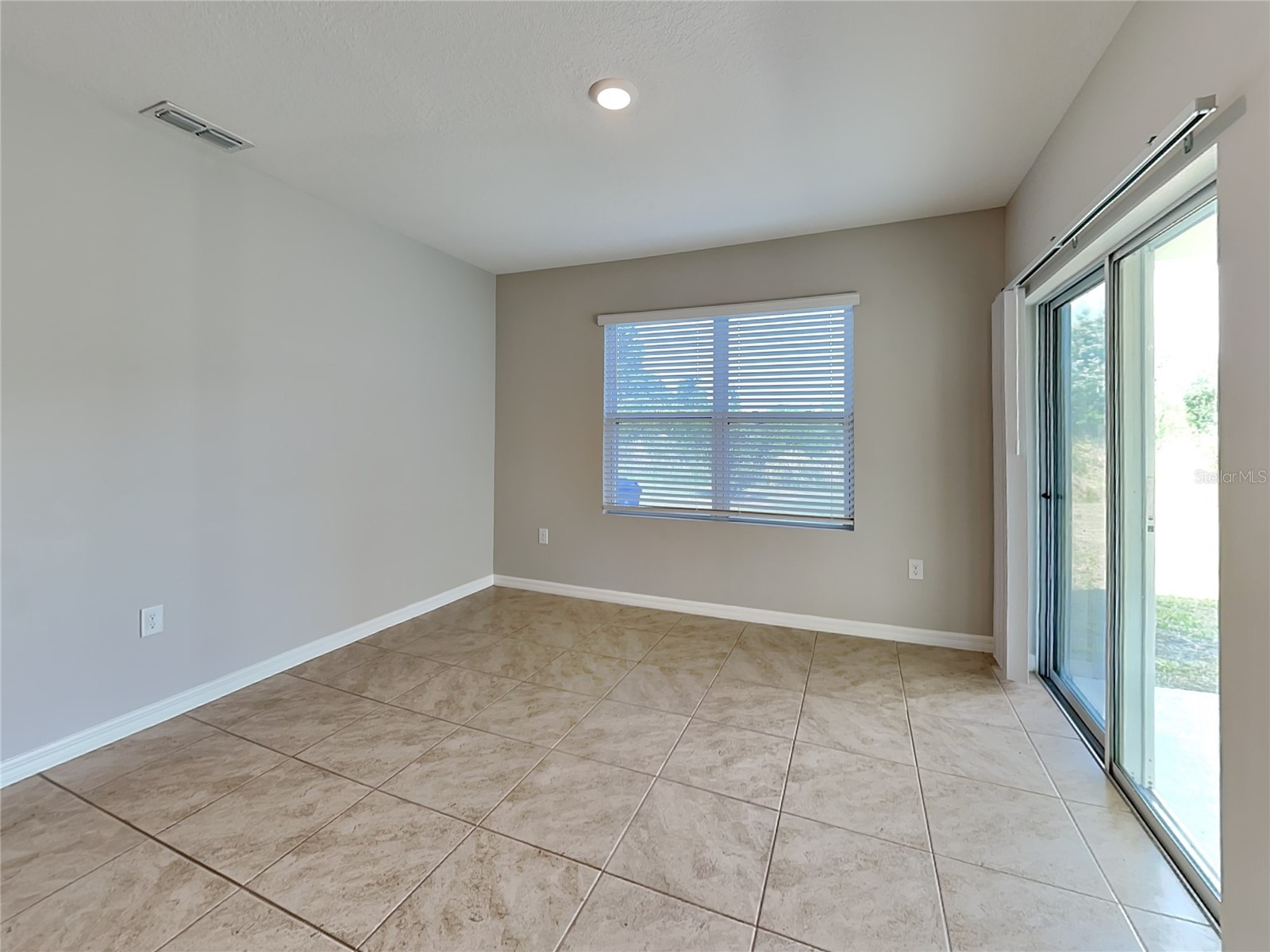  Lakeland FL 33811 TB8510214 image4