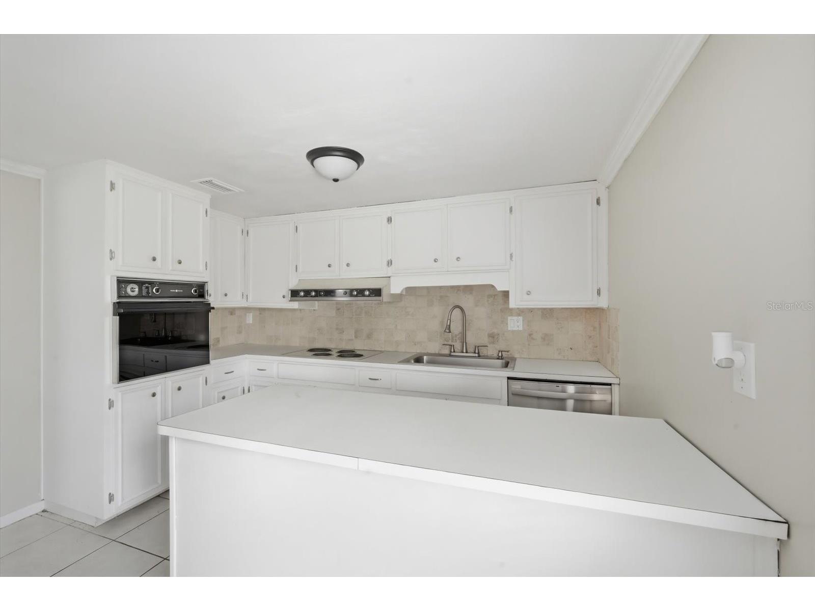  Lakeland FL 33813 TB8483554 image8