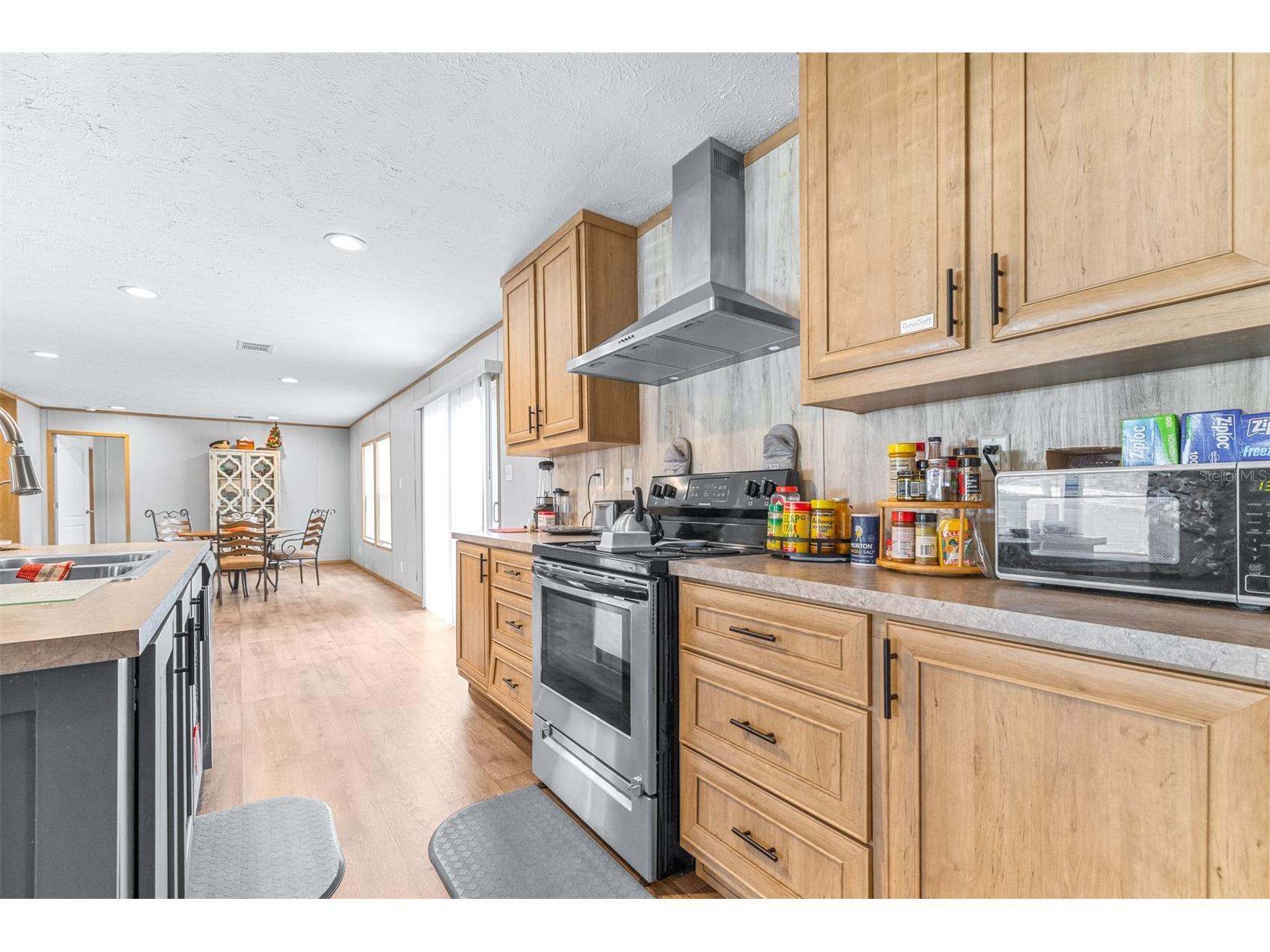 1012 Snowdown E Lakeland FL 33815 TB8507279 image6