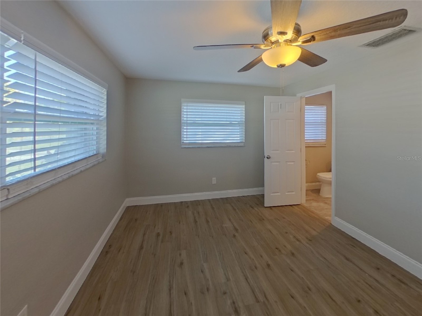  Largo FL 33770 TB8459275 image9