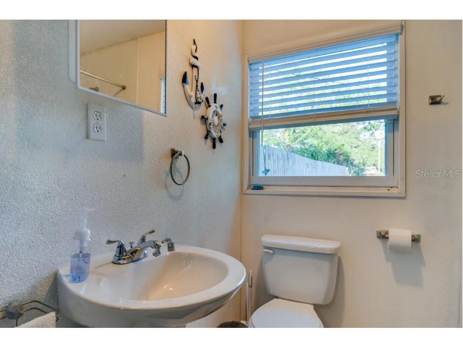  Largo FL 33771 TB8441336 image18