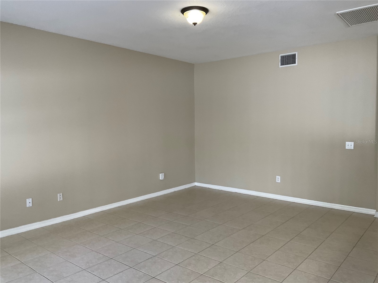  Lutz FL 33558 TB8474933 image5