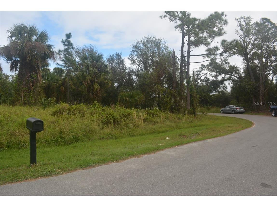 Maddock Circle North Port FL 34286 A4629340 image14