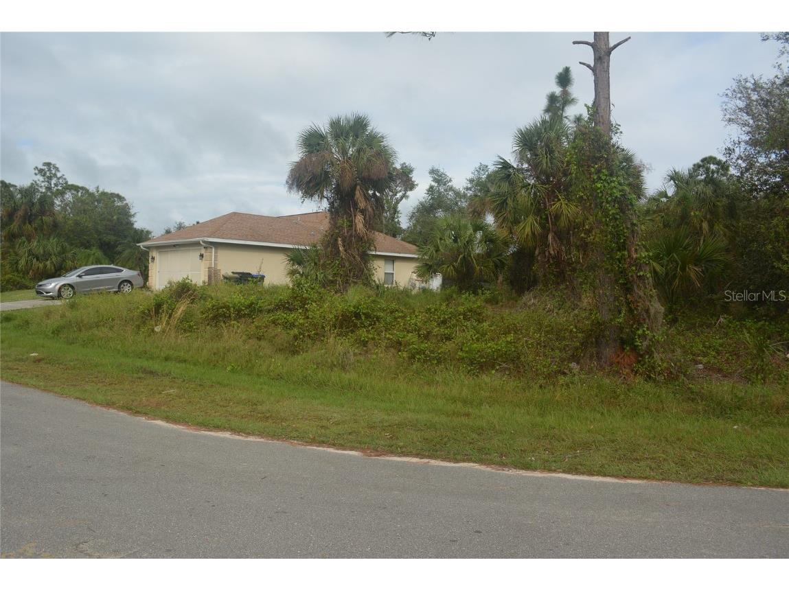 Maddock Circle North Port FL 34286 A4629340 image4