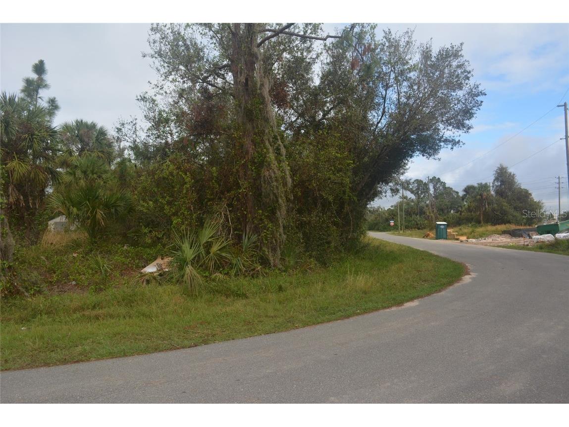 Maddock Circle North Port FL 34286 A4629340 image5