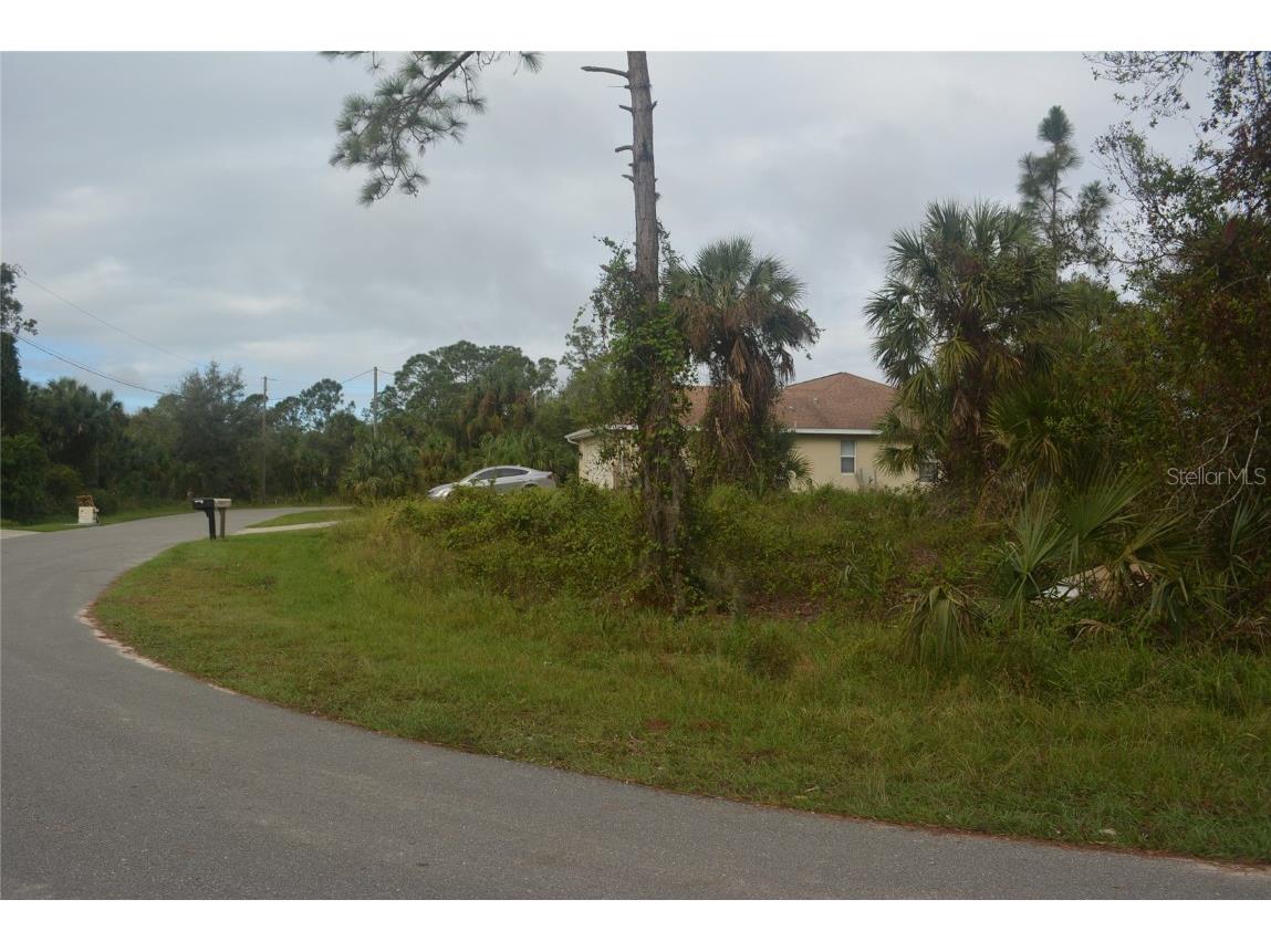 Maddock Circle North Port FL 34286 A4629340 image6