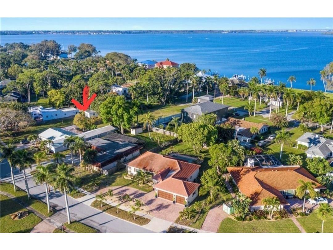 Mallorca Drive Bradenton FL 34209 A4560755 image1