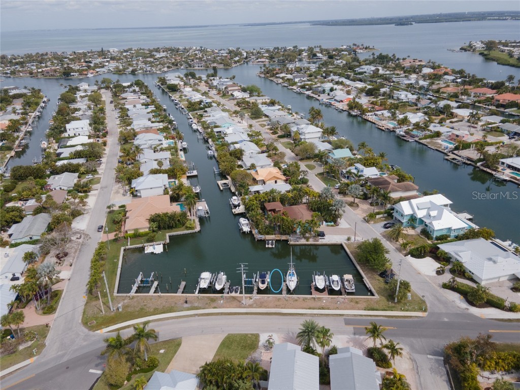 Marina Drive Holmes Beach FL 34217 A4601872 image1