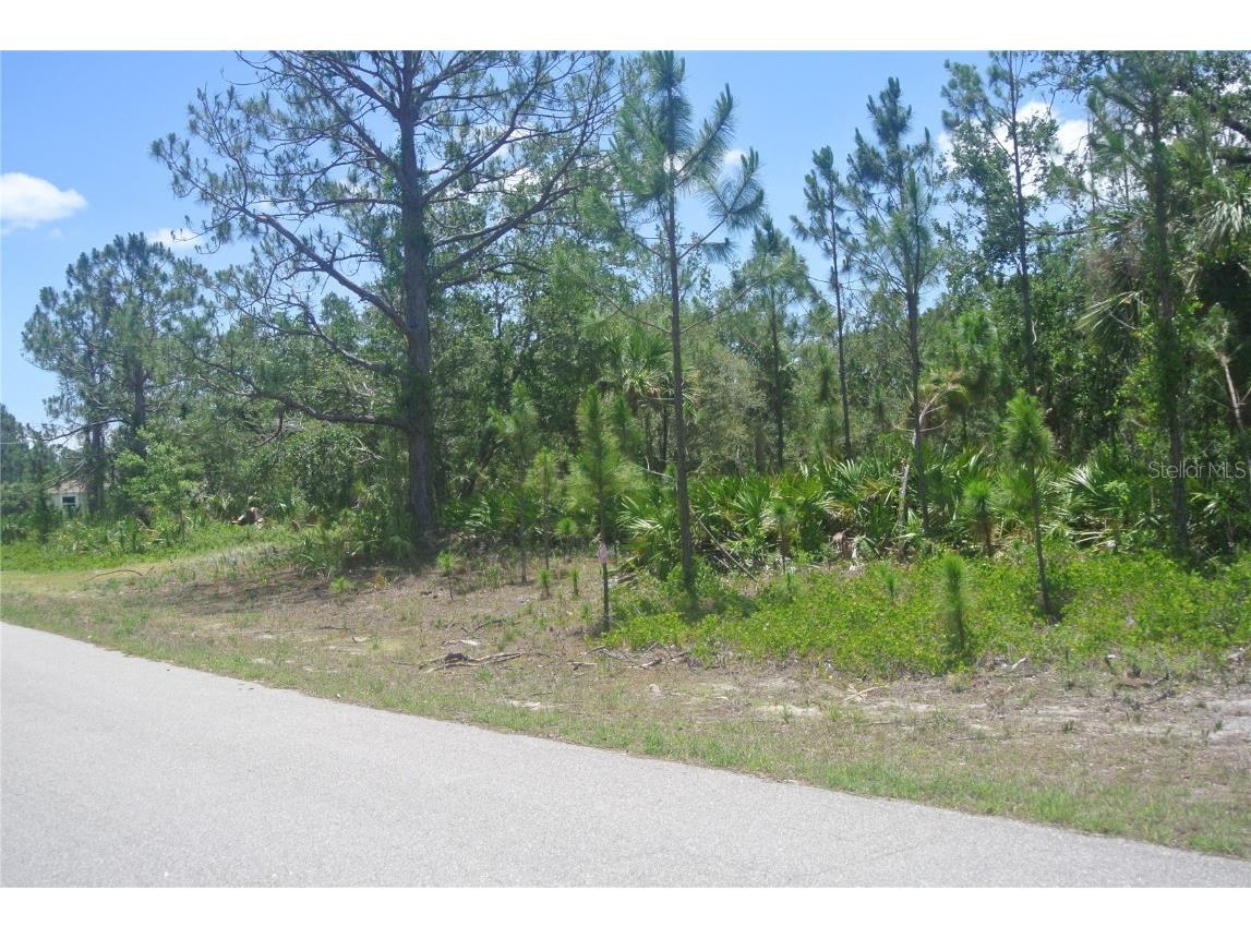 Mattox Circle North Port FL 34288 D6130470 image1