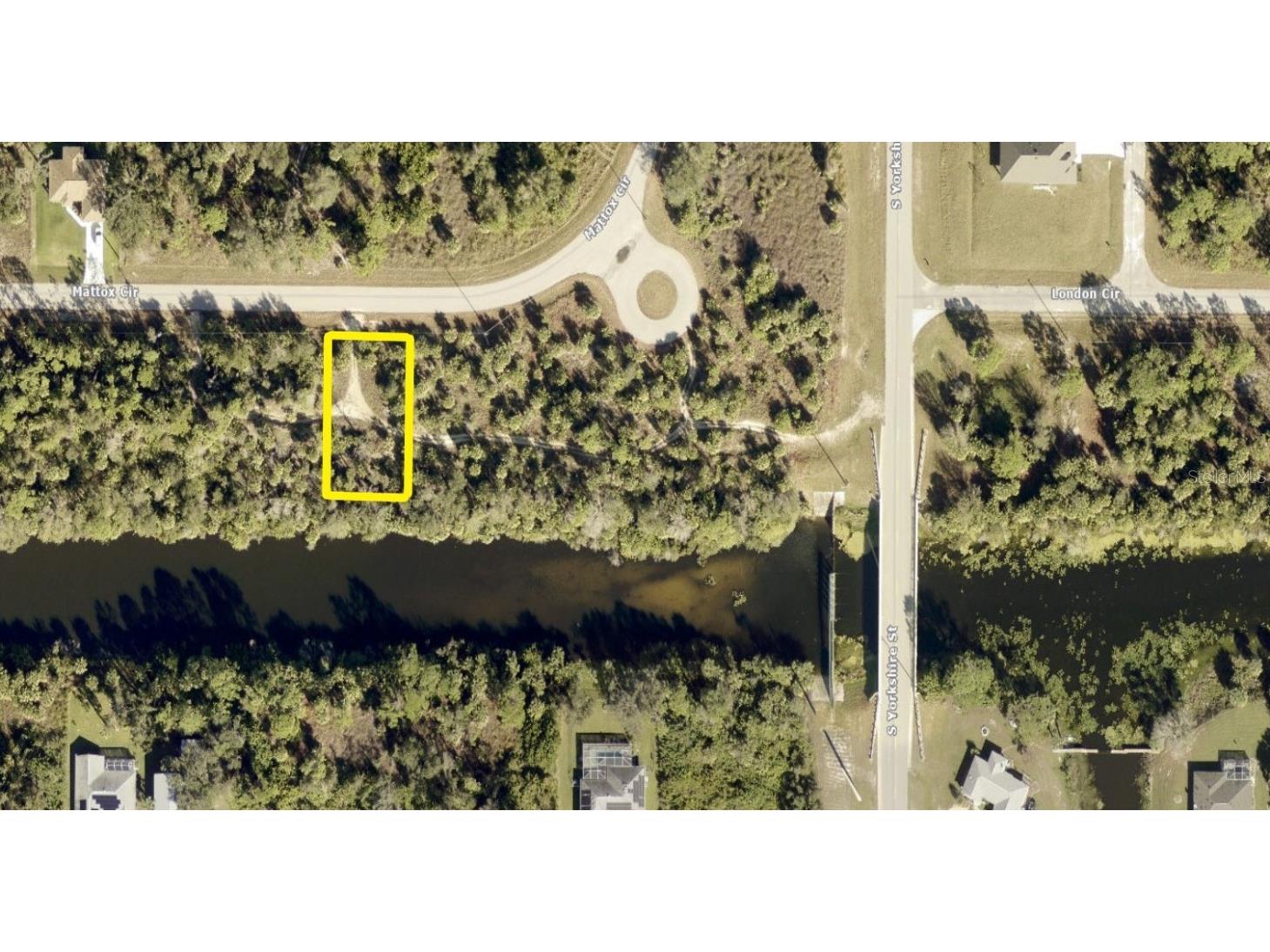 Mattox Circle North Port FL 34288 - COCOPLUM WATERWAY C7496950 image1
