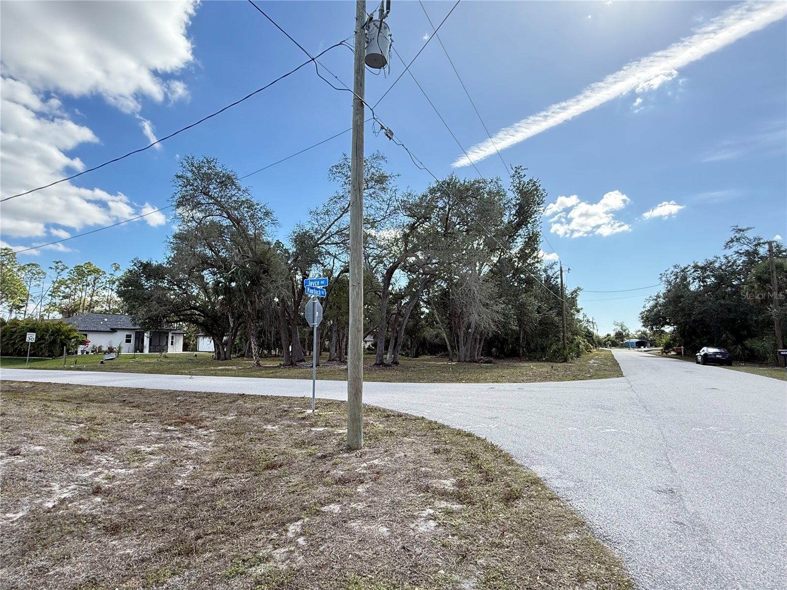 Maukbach Terrace North Port FL 34286 A4678339 image4