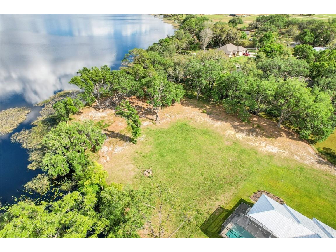 Middle Street Groveland FL 34736 - LAKE EMMA O6298641 image5