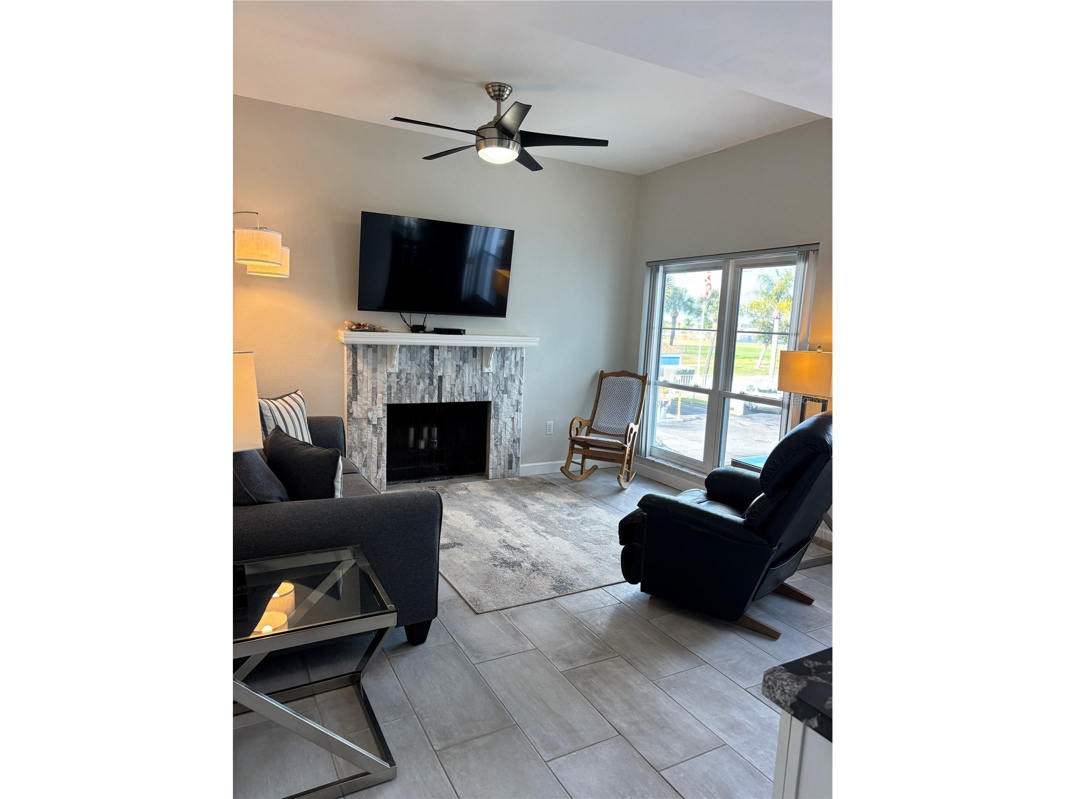 179 Medallion Boulevard #E Madeira Beach FL 33708 - BOCA CIEGA BAY TB8460556 image3