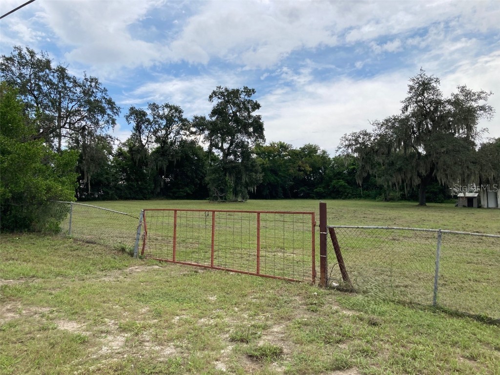 N 2nd Street Haines City FL 33844 TB8306522 image1