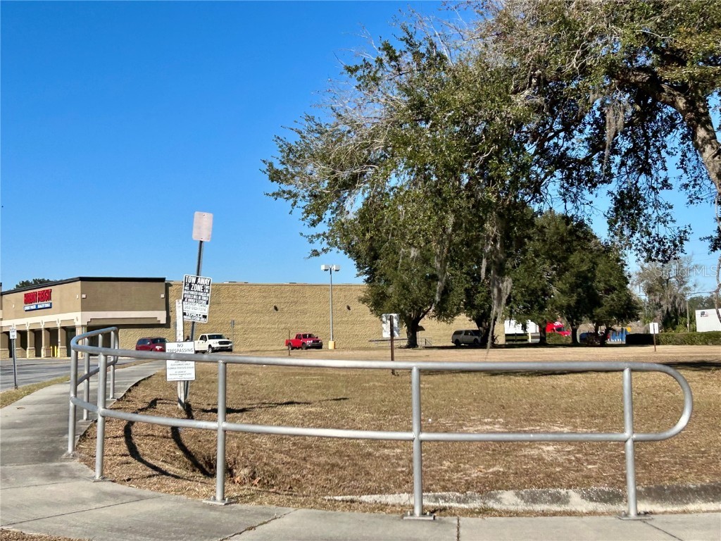 2550 N Main Street Gainesville FL 32609 GC527585 image16