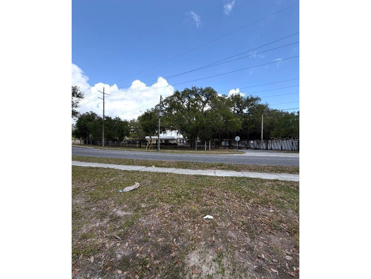 N Oakland Street Leesburg FL 34748 G5111668 image5