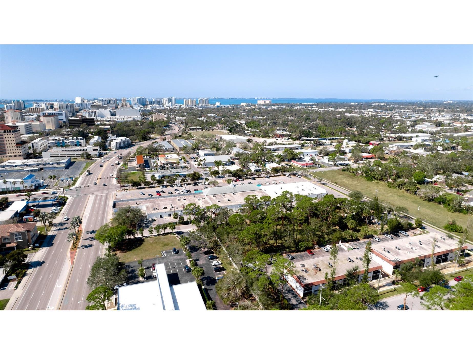 N Shade Avenue Sarasota FL 34237 A4684285 image11