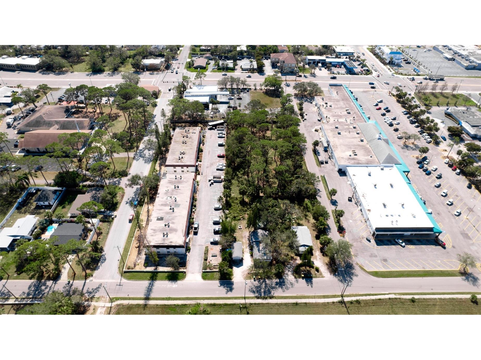 N Shade Avenue Sarasota FL 34237 A4684285 image8