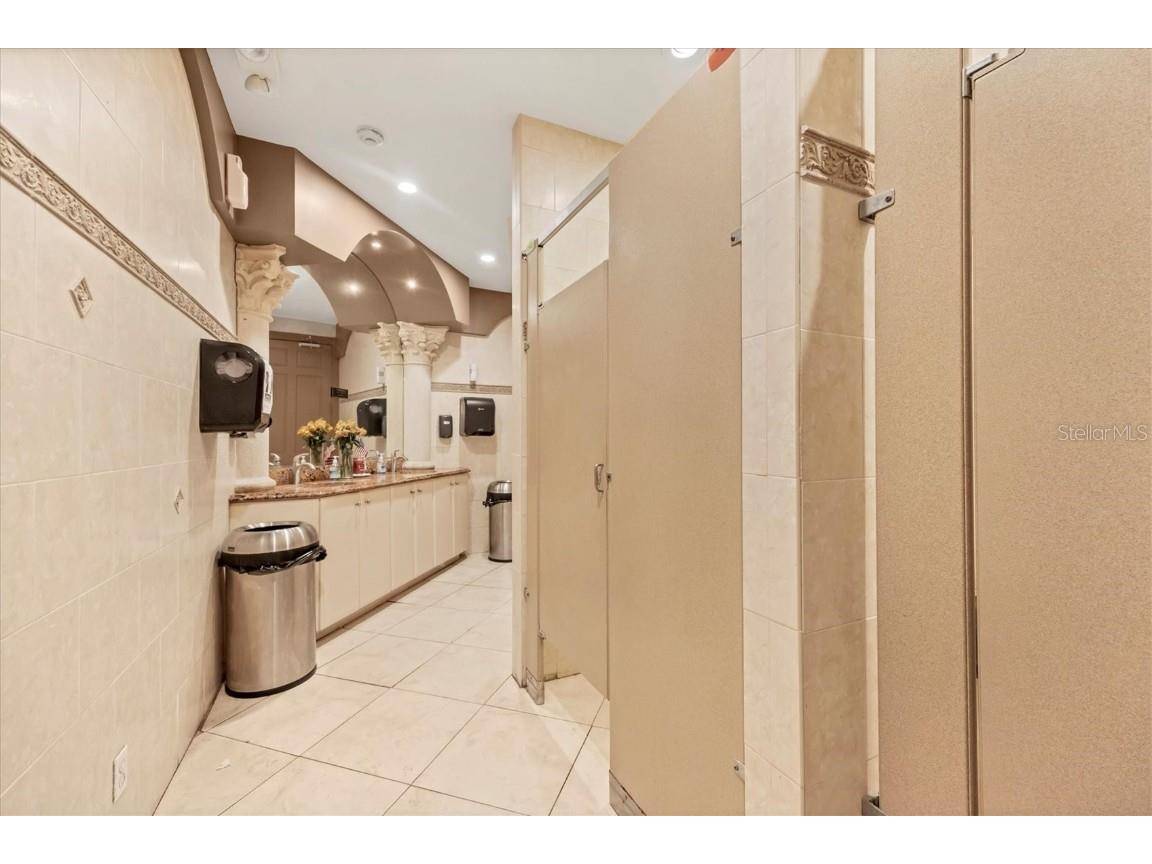 N Tamiami Trail Nokomis FL 34275 N6139960 image39