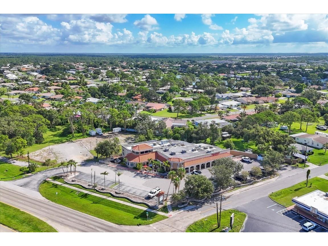 N Tamiami Trail Nokomis FL 34275 N6139960 image5