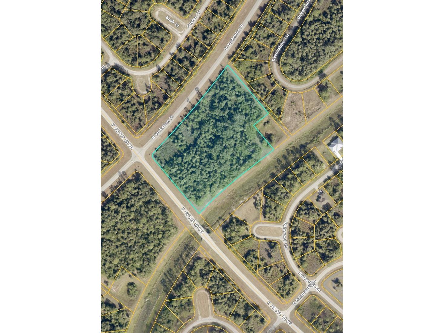 N Yorkshire Street North Port FL 34288 A4677103 image2