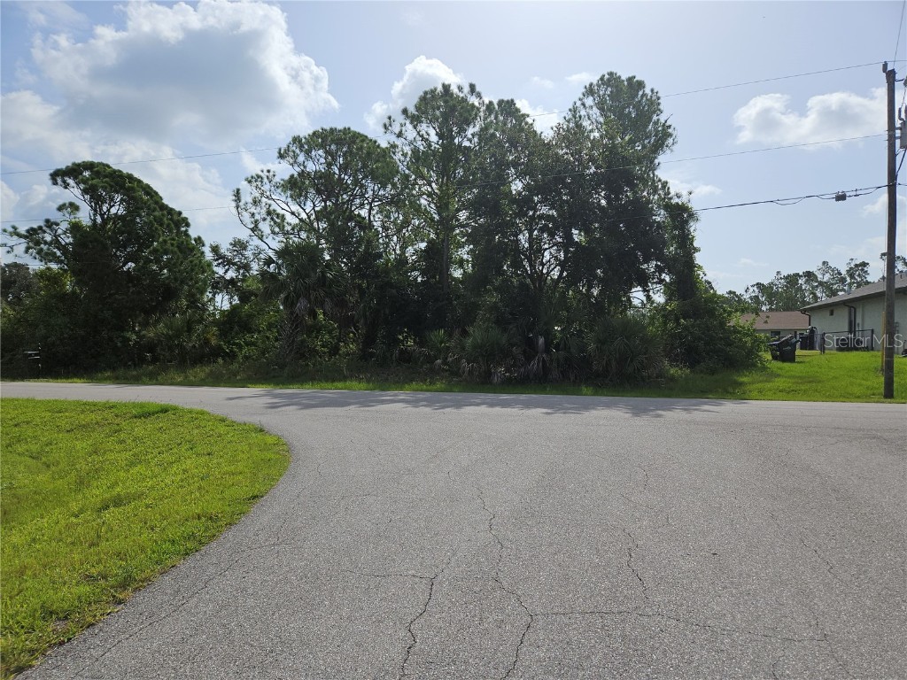 Napoleon Road North Port FL 34288 C7477947 image1