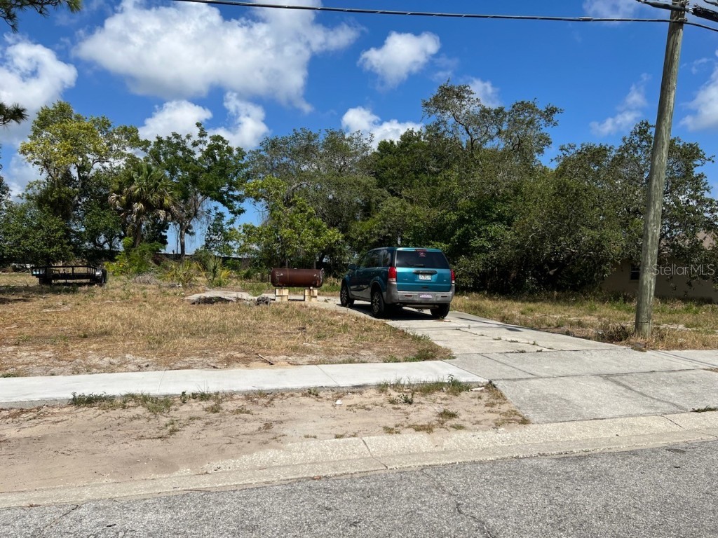 North Avenue Tarpon Springs FL 34689 W7855321 image1