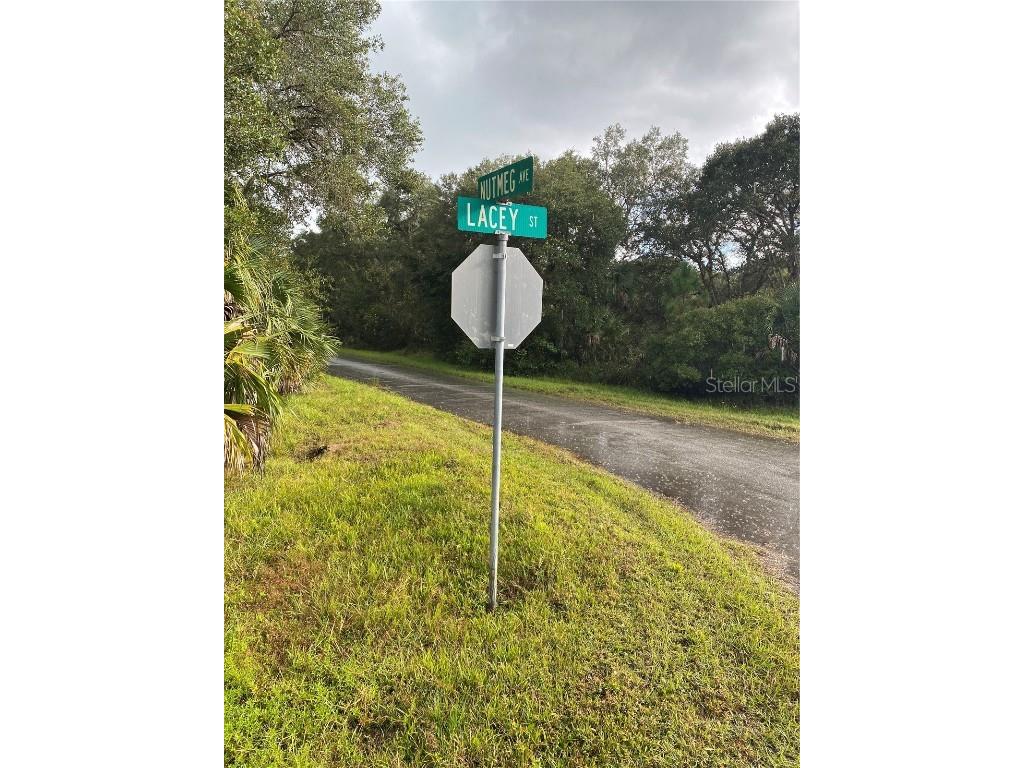 Nutmeg Avenue North Port FL 34286 A4611846 image1