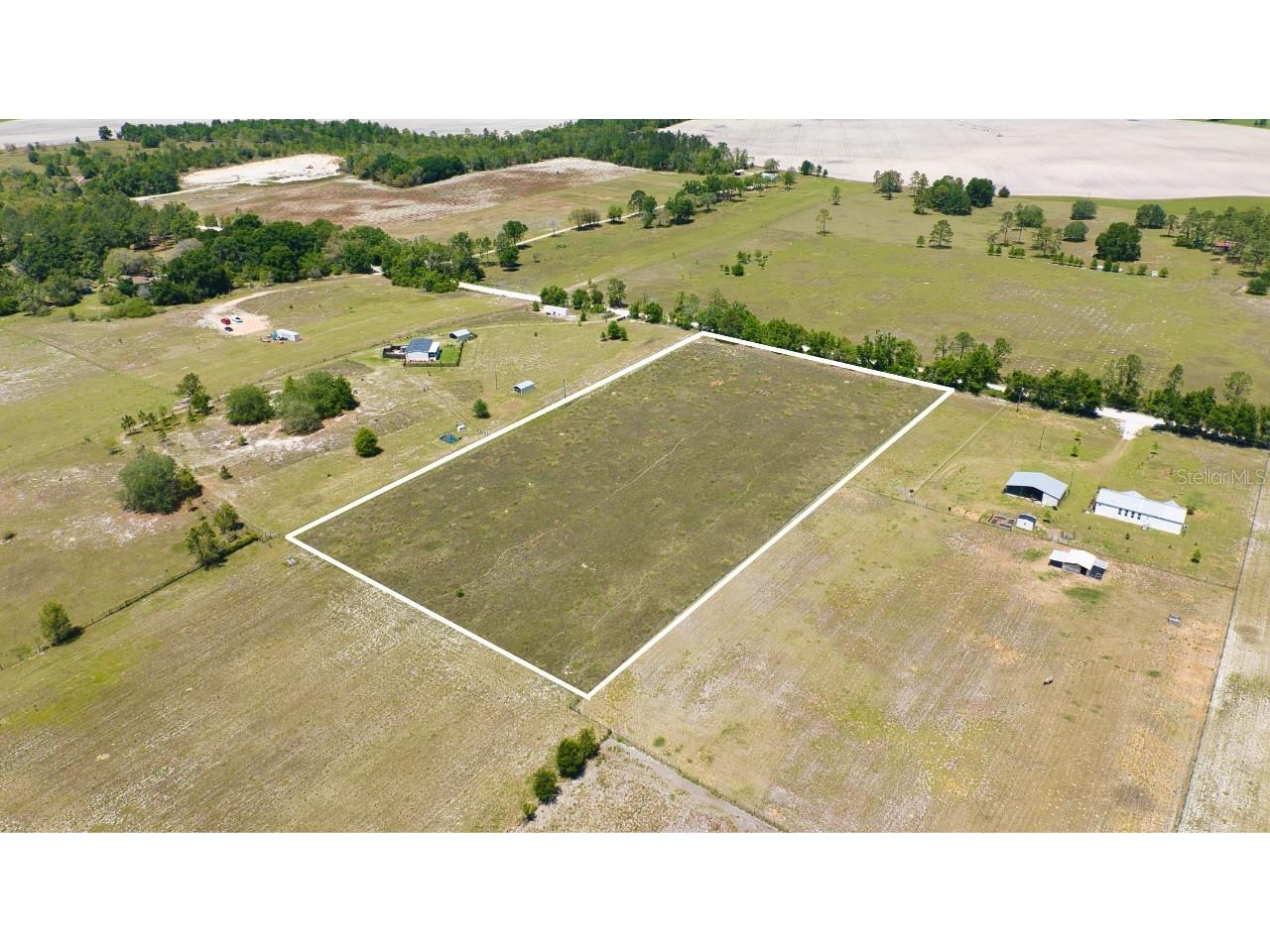 NW 52nd Place Bell FL 32619 U8238695 image1