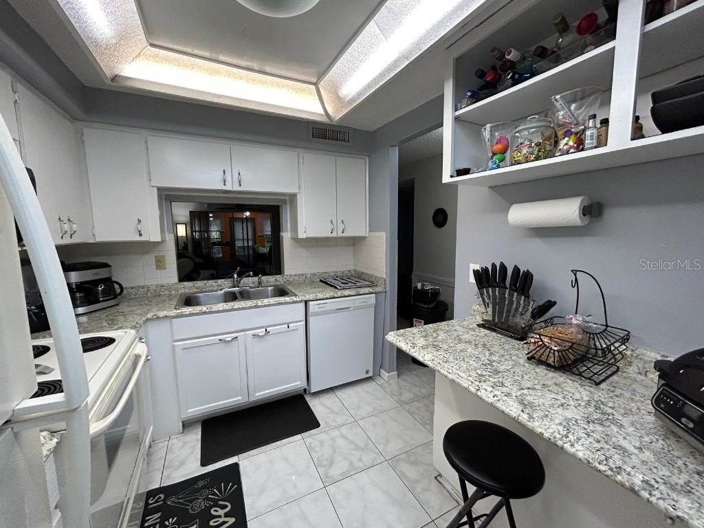  New Port Richey FL 34652 W7875117 image8