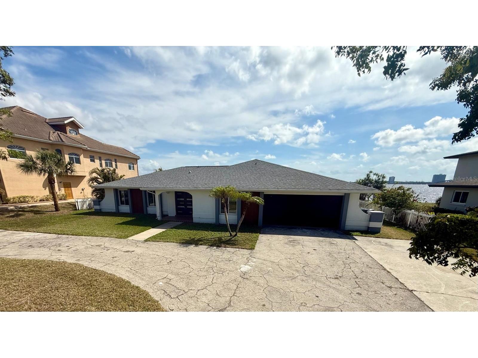  North Fort Myers FL 33917 S5150345 image1