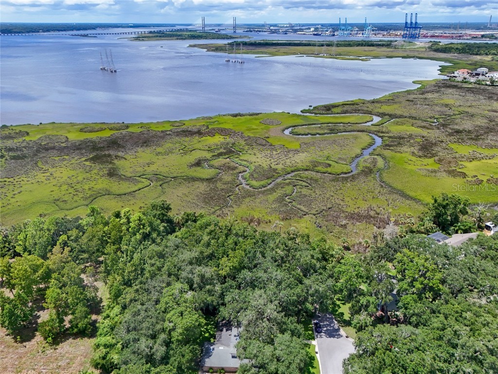 Oak Landings Drive Jacksonville FL 32225 V4944306 image17