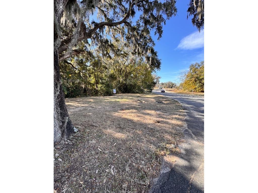 Oak Street Lady Lake FL 32159 G5091042 image4