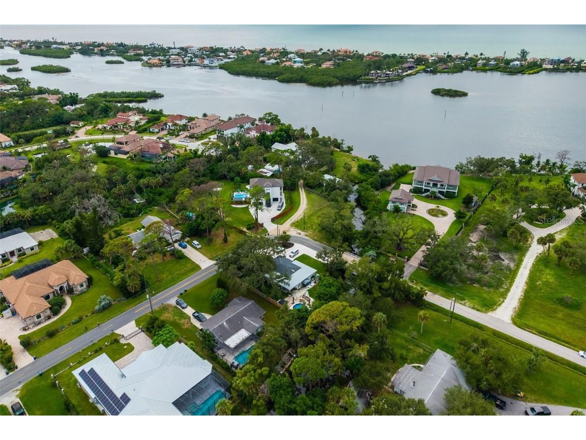 Oak Street Nokomis FL 34275 A4663008 image11