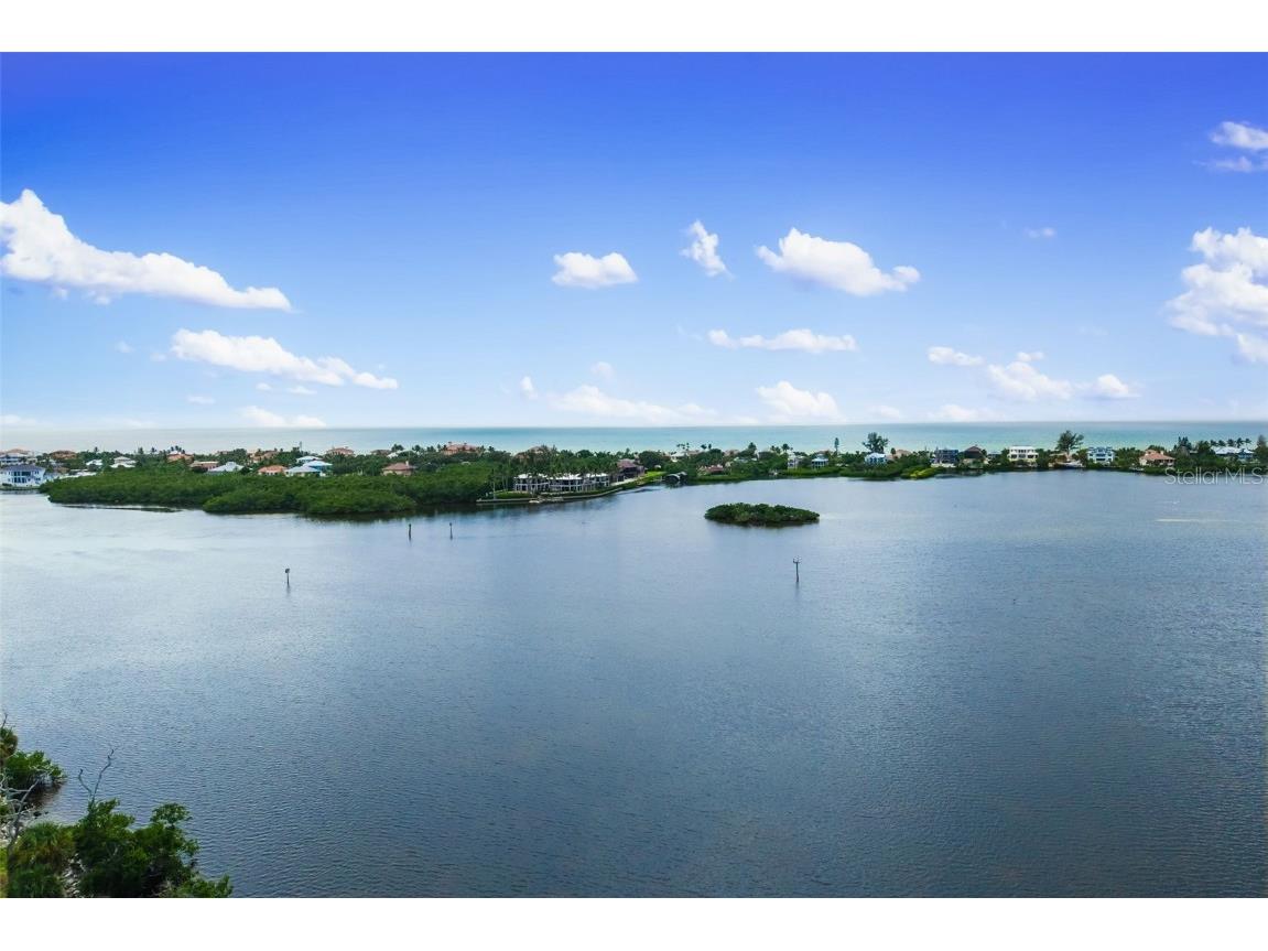 Oak Street Nokomis FL 34275 A4663008 image17