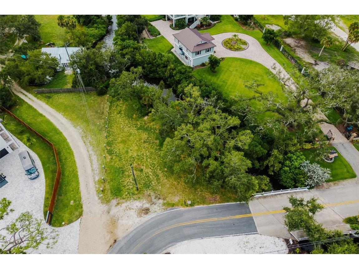 Oak Street Nokomis FL 34275 A4663008 image5