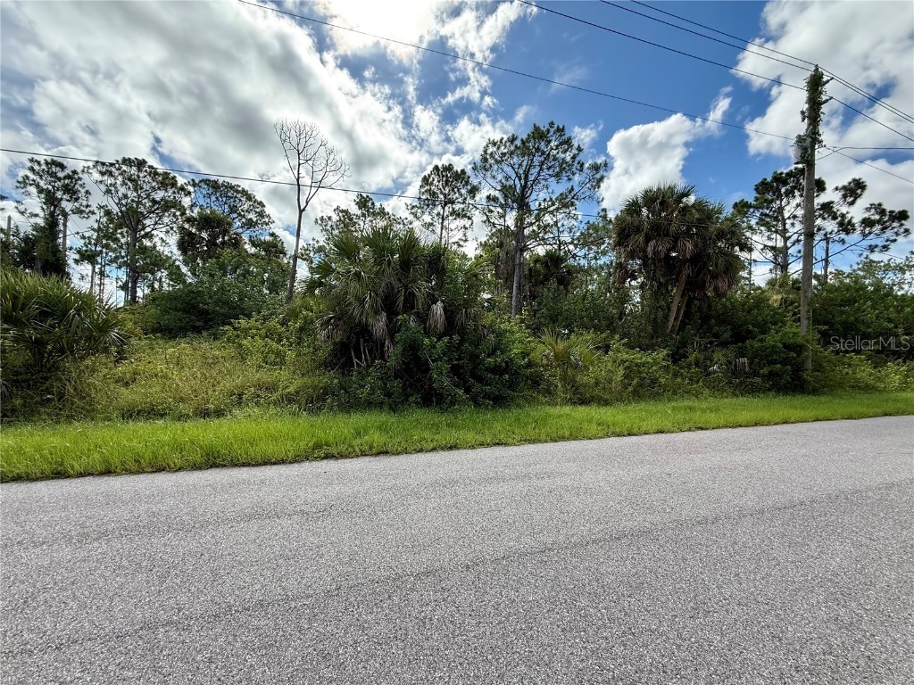 Oceanside St North Port FL 34286 C7513409 image10